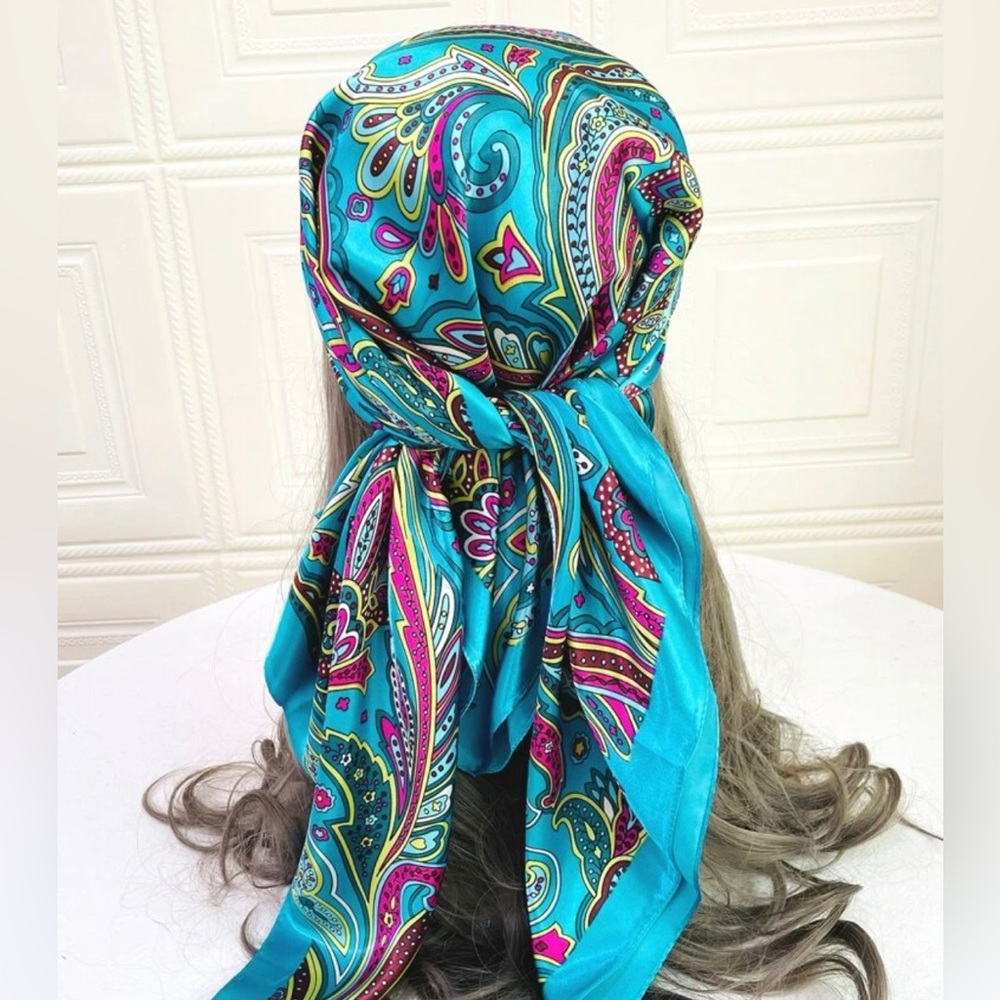 Head scarf